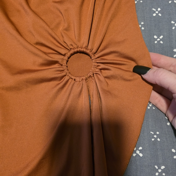 Rust Orange Ruched Top - Picture 4 of 9